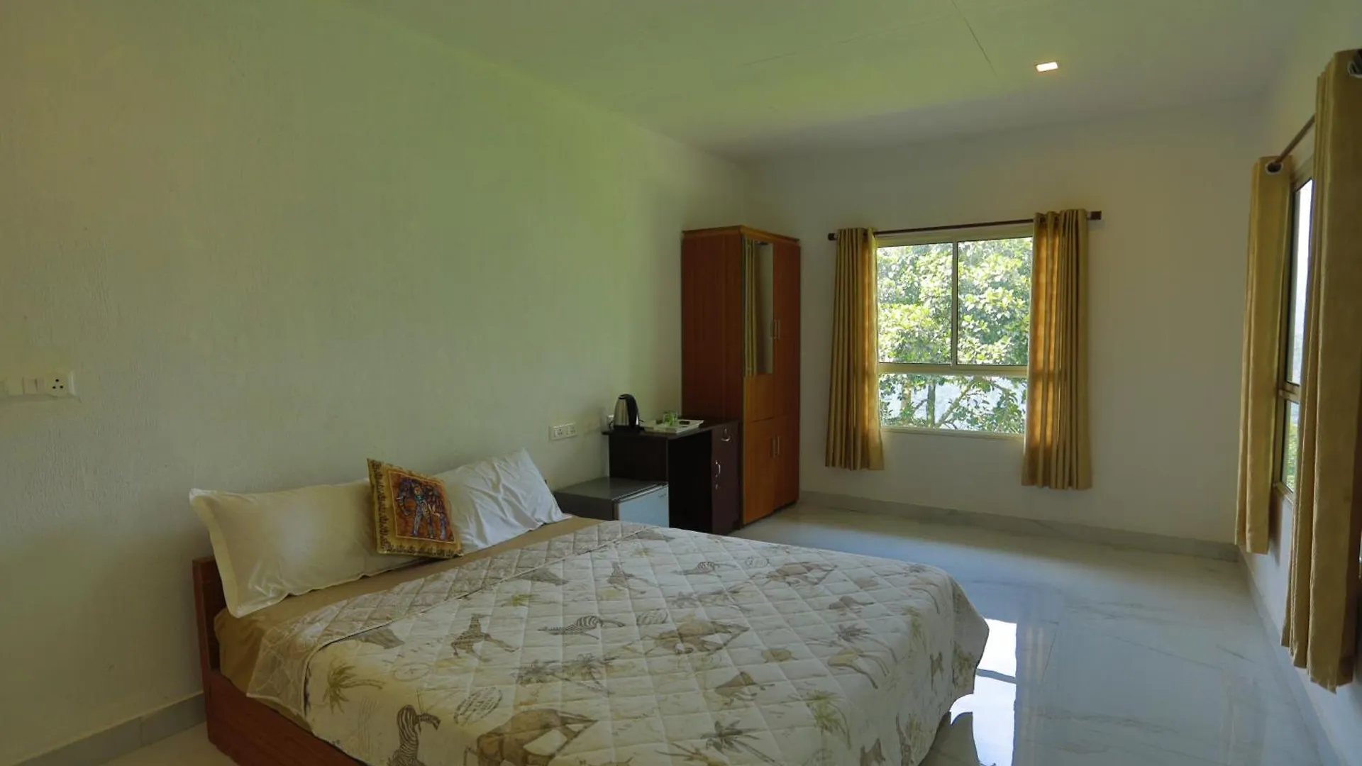 Koinad Hills Villa Pīrmed 0*,